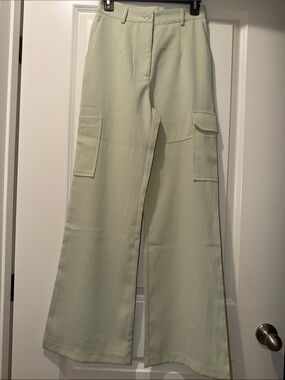 High-Waist Wide-Leg Cargo Trousers in Sage Green